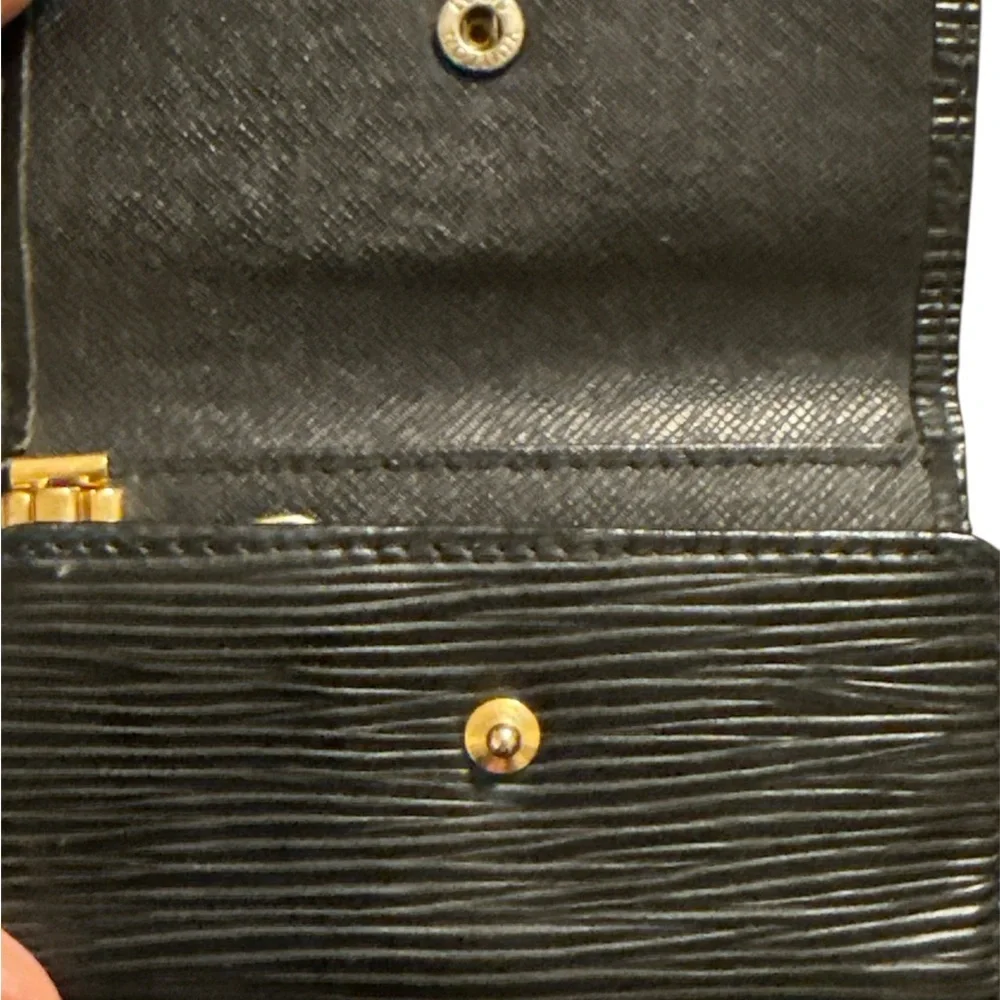 Louis Vuitton Black Epi Key 🔑 Wallet PRISTINE